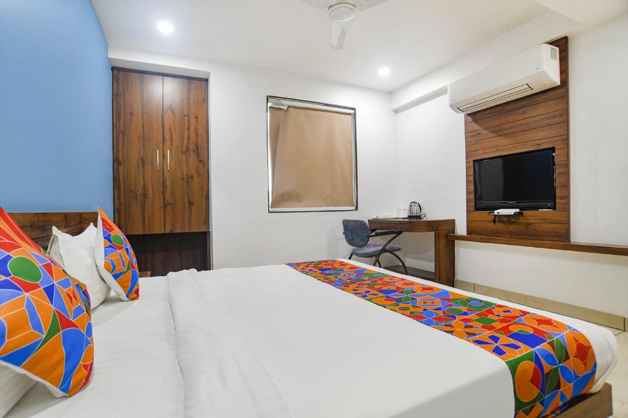 Fabhotel Blue Marine Индаур Экстерьер фото
